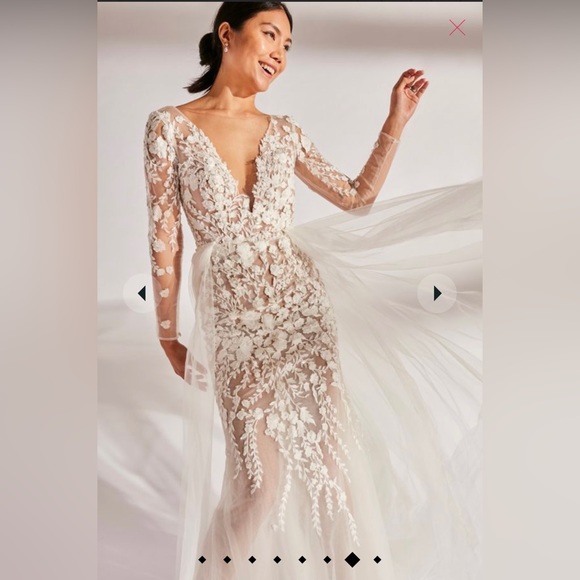 David’s Bridal Galina Signature gown NWT with belt, skirt and  garment bag - Picture 1 of 10